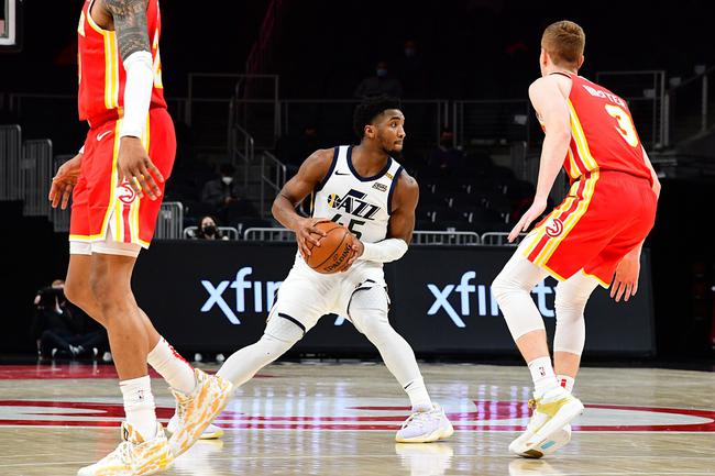 爵士客场击败老鹰,保持稳定发挥 爵士客场击败老鹰,保持稳定发挥