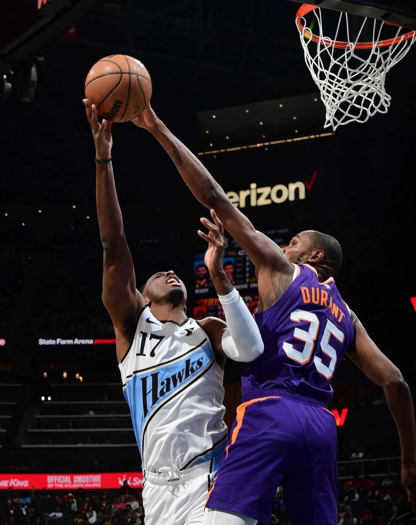 爵士客场击败老鹰,保持稳定发挥 爵士客场击败老鹰,保持稳定发挥