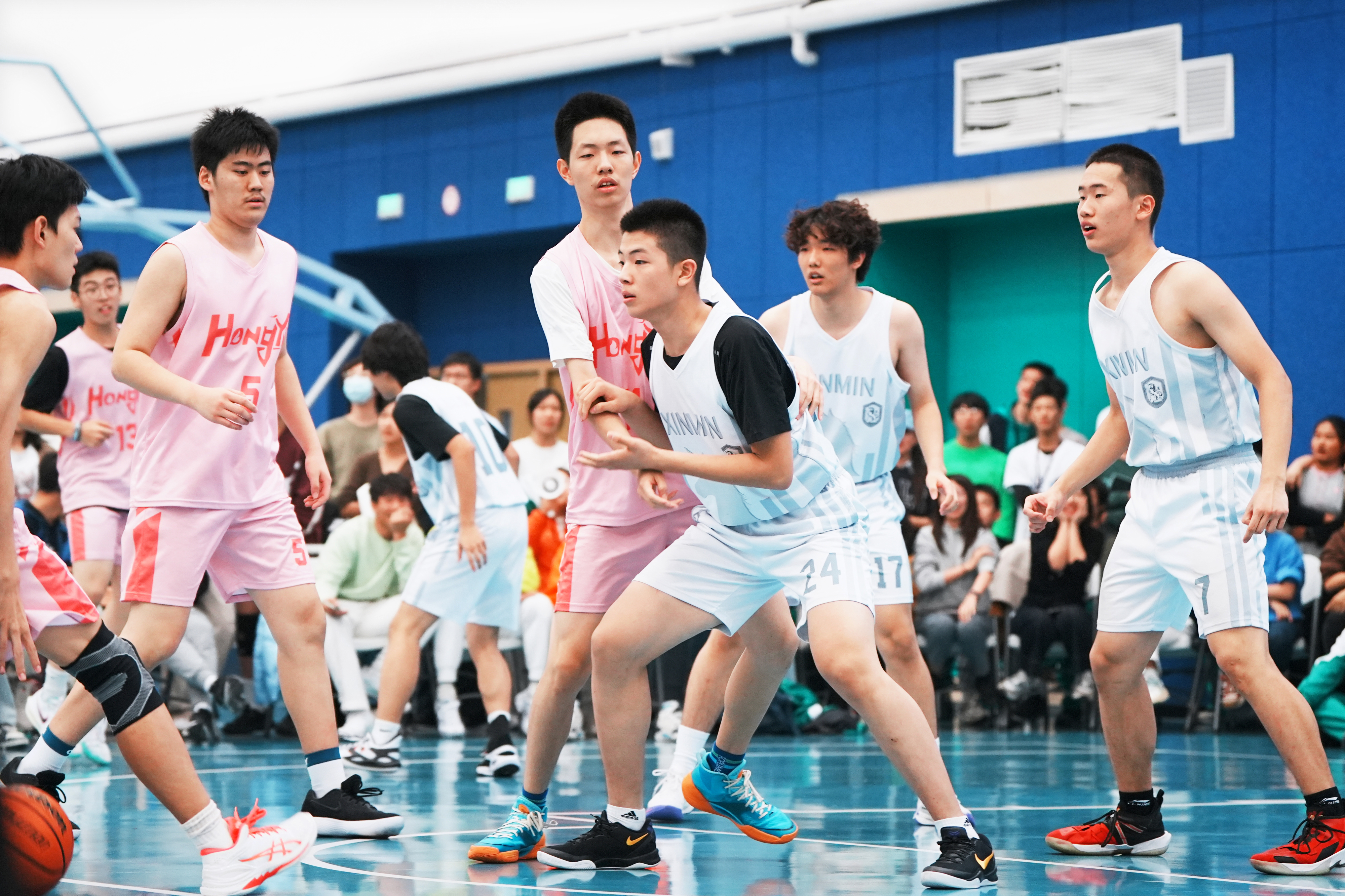 精彩盛景!顶尖篮球联赛魅力四射展现 精彩盛景!顶尖篮球联赛魅力四射展现