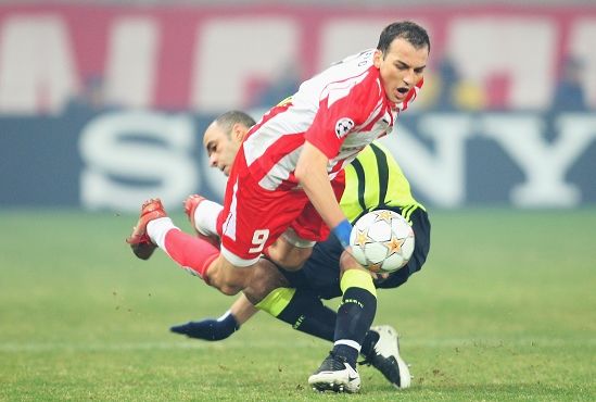 希腊奥林匹亚科斯主场狂胜，形势大好