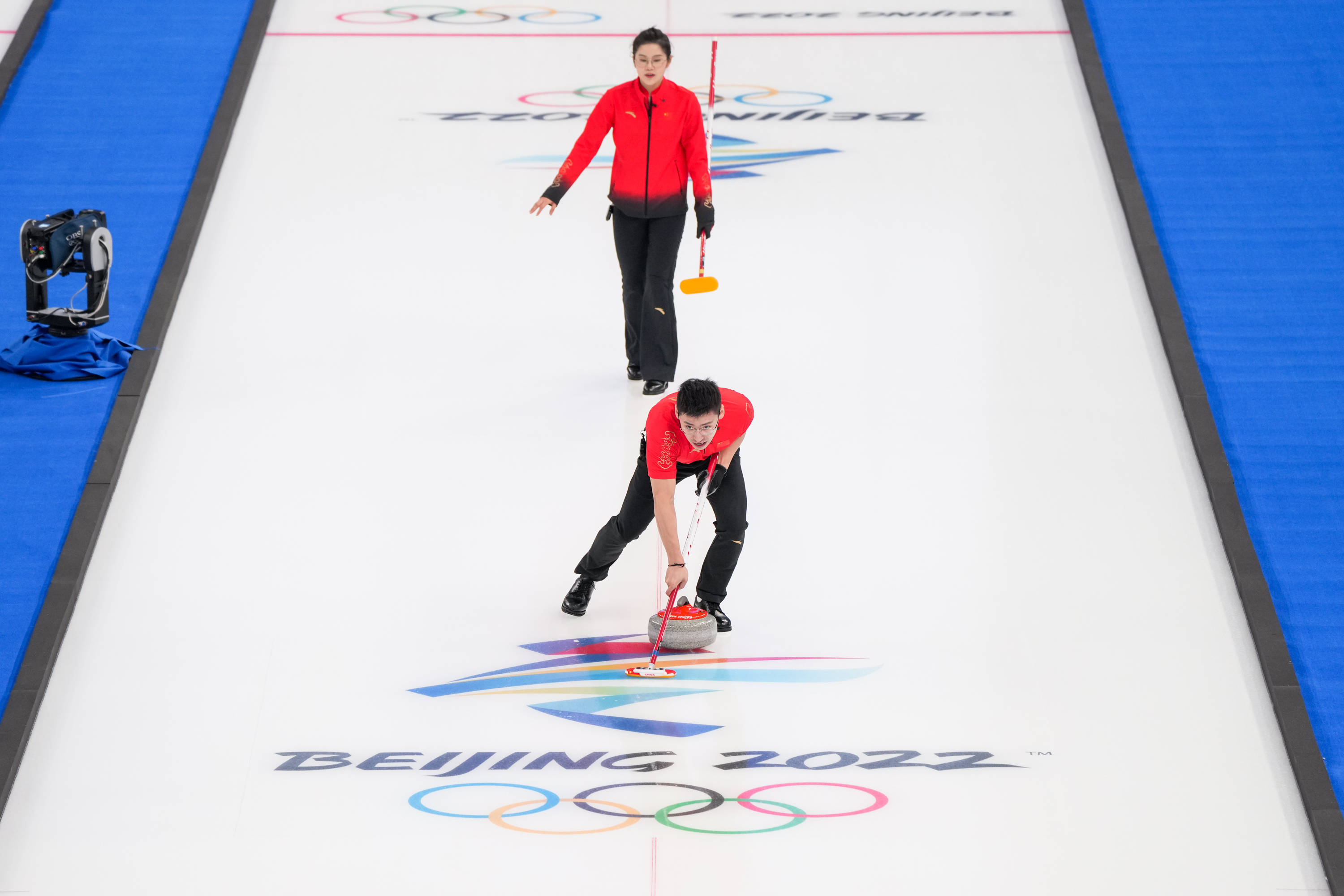 意大利力克瑞典，小组第一获得淘汰赛门票的简单介绍