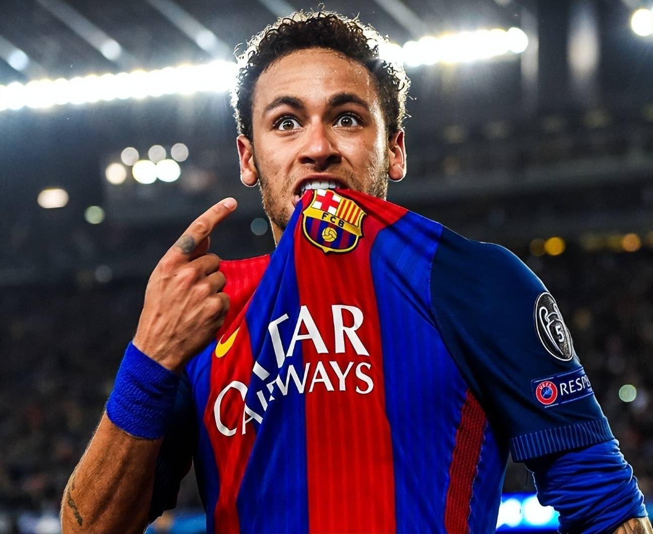 巴黎圣日耳曼大胜巴萨，内马尔梅开二度刷新进球的简单介绍