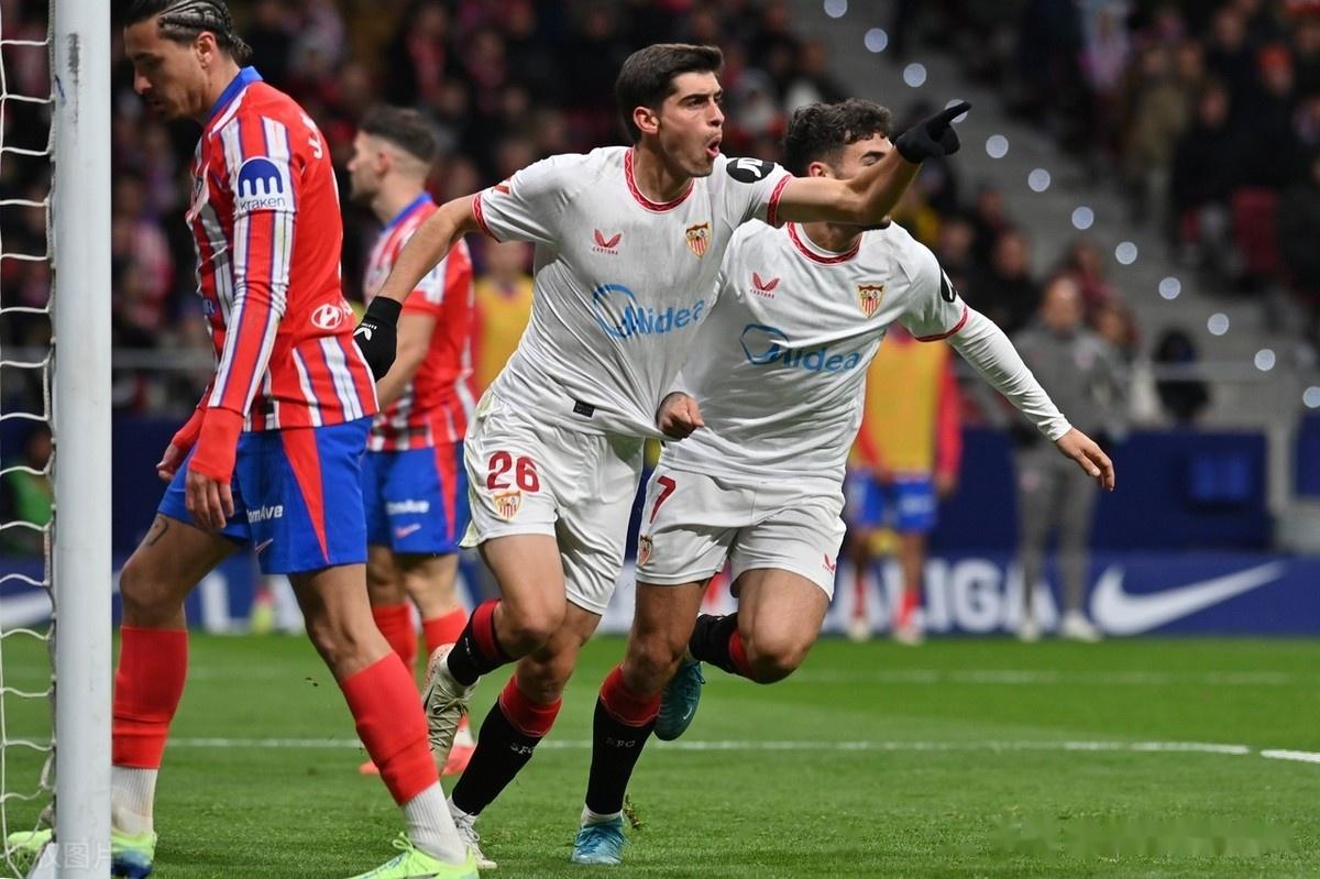 格拉纳达爆冷逼平瓦伦西亚,主场表现出色 格拉纳达爆冷逼平瓦伦西亚,主场表现出色