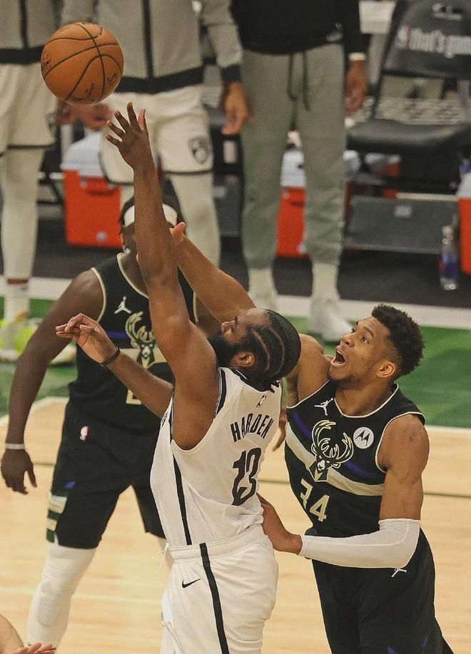 雄鹿横扫篮网进入东部决赛