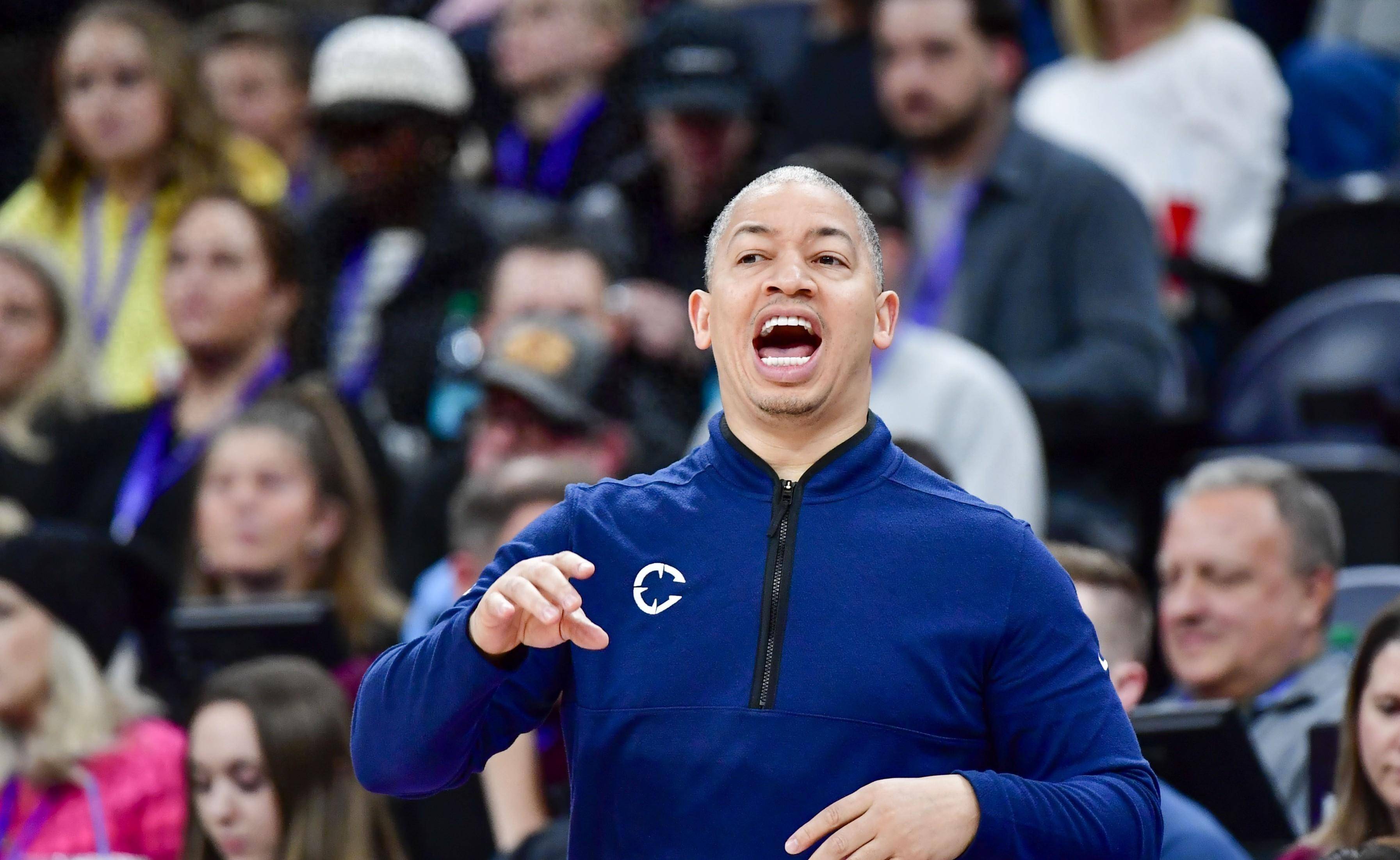 快船负于湖人,遭遇颓势 快船负于湖人,遭遇颓势