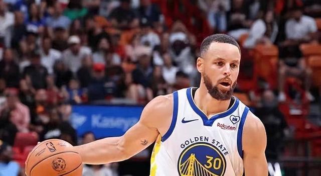 勇士险胜鹈鹕，库里砍下40分