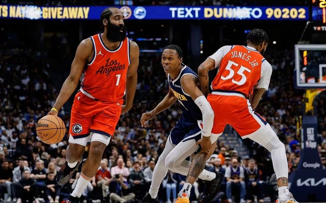 巴西男篮横扫奇才，哈登送出助攻